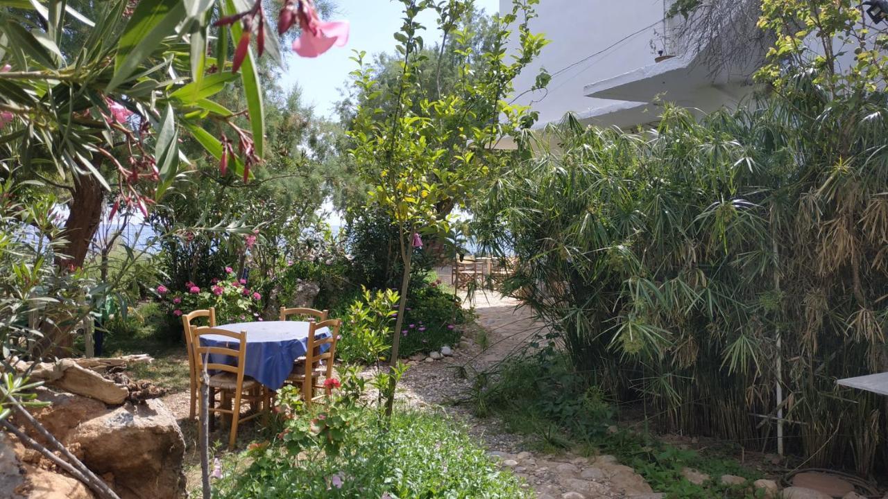 Georgoshouse Lykos Sfakia Livaniana